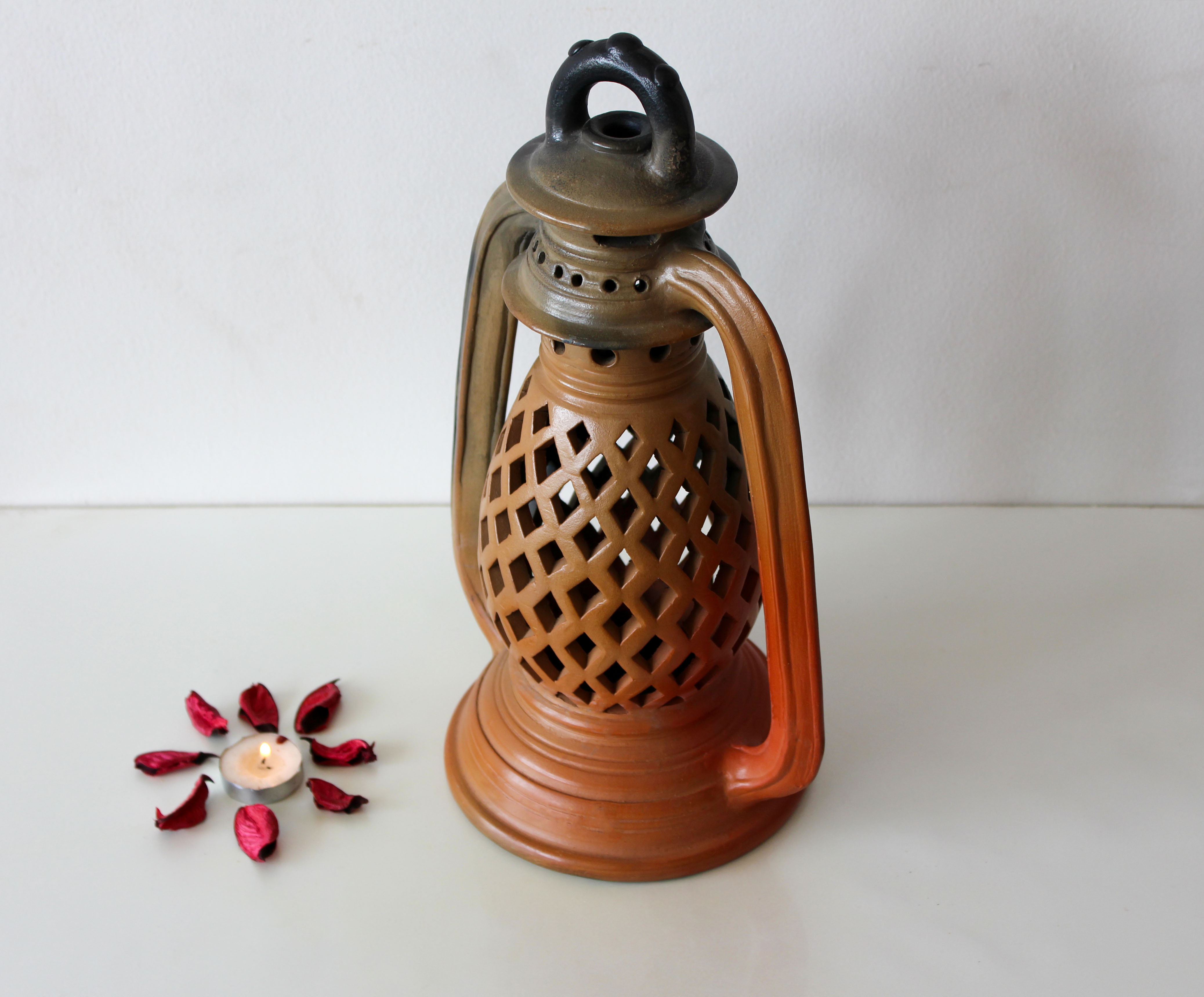 natural and artistic